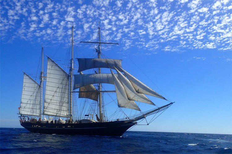 Image of the Leeuwin on the open ocean